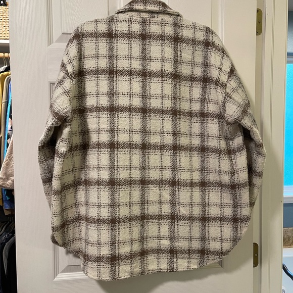 EUC Petal + Pup Ziggy Shacket - Picture 5 of 7